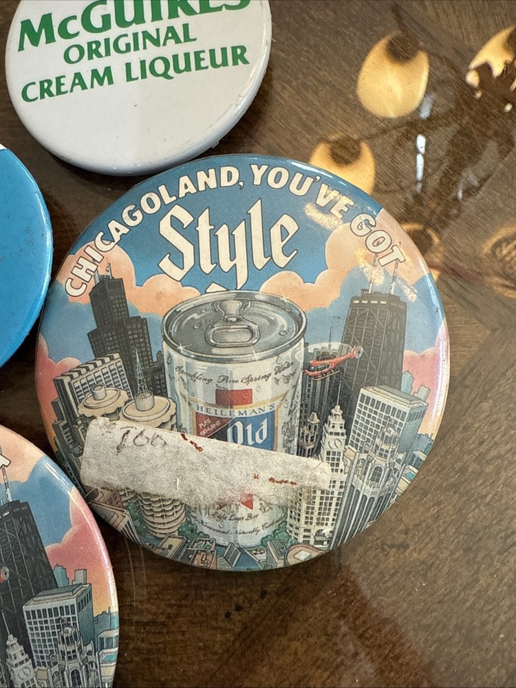 heilemans old style beer Button Lot