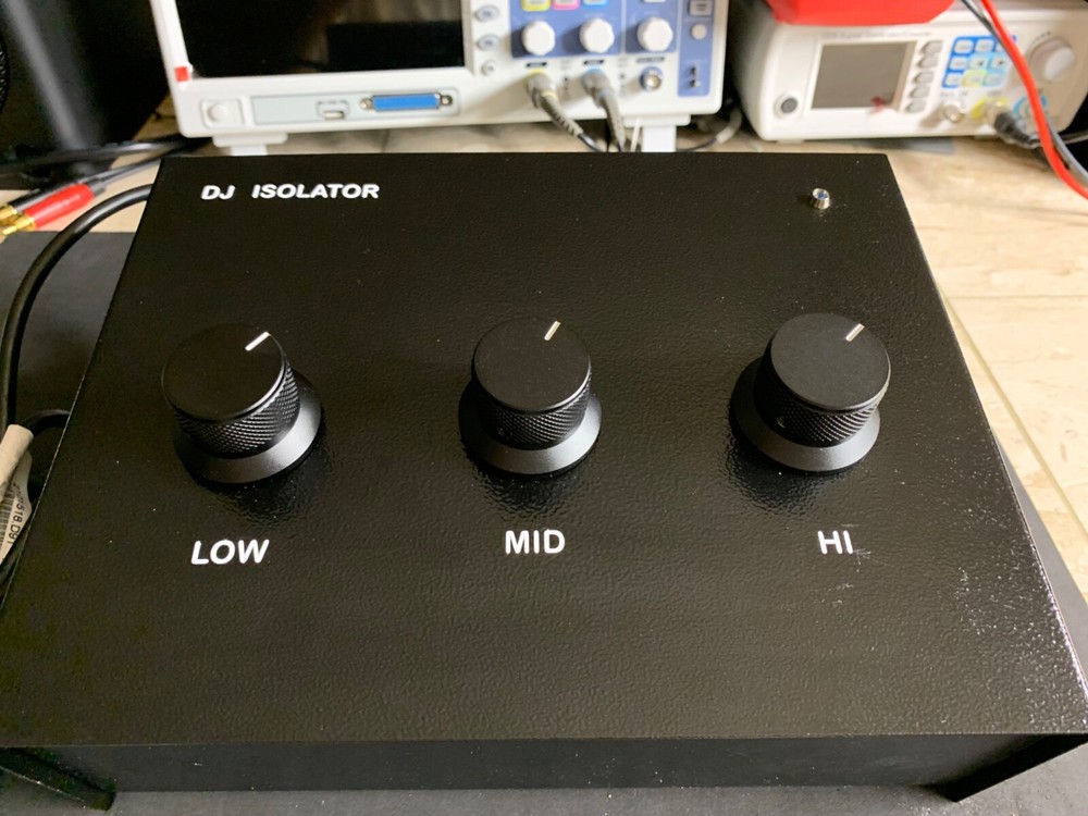 3 BAND STEREO DESKTOP DJ TONE FREQUENCY ISOLATOR
