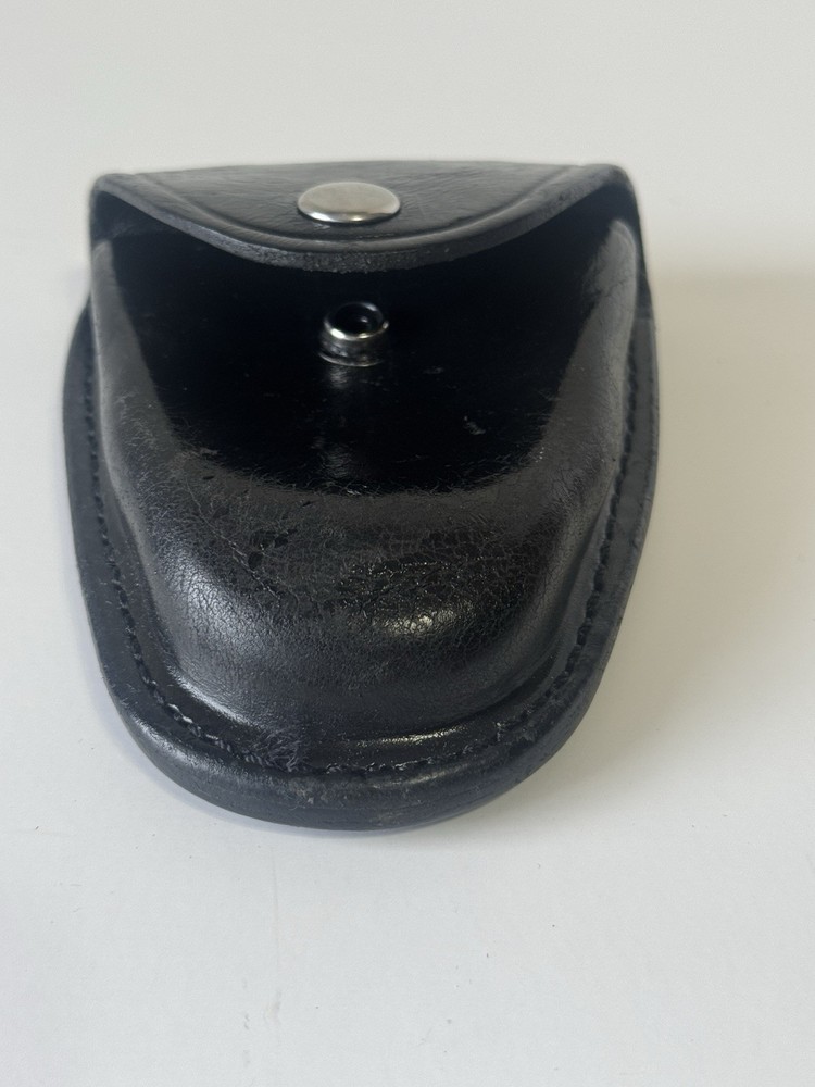 Gould & Goodrich Single Handcuff Case