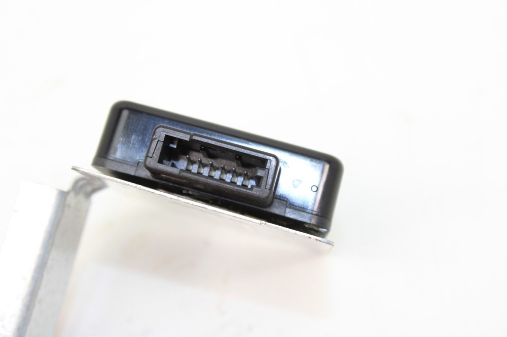 2013-2019 FORD ESCAPE NAVIGATION GPS ANTENNA UNIT MODULE