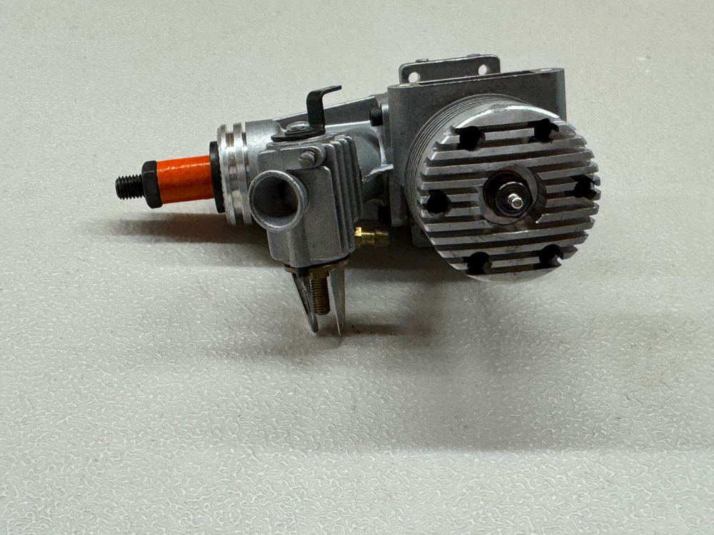 K&B No. 4011 .40 RC Airplane Engine