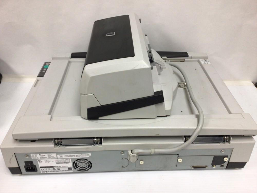 FI-6770 *B GRADE* *READ* FLATBED AND DOCUMENT FEEDER 11X17 SCANNER