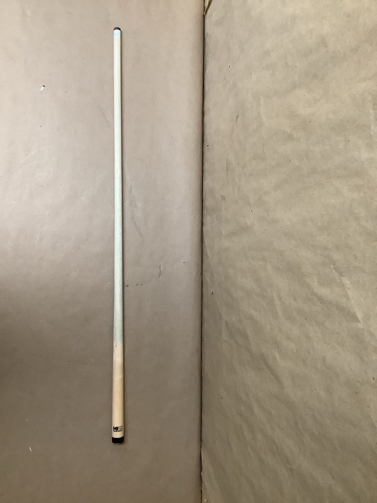 BLK/GREEN 8-POINT CUE NO CASE (G29014598)