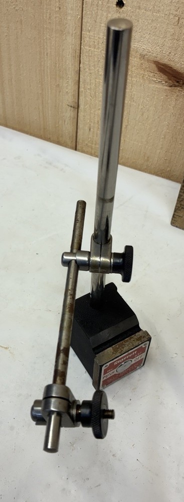 STARRETT MAGNETIC BASE #657 with INTICATOR RODS