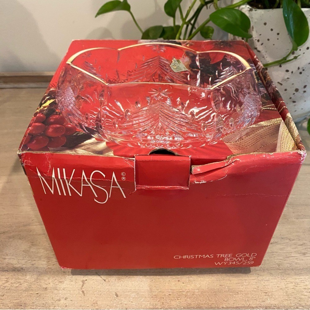 Mikasa Christmas Tree Bowl