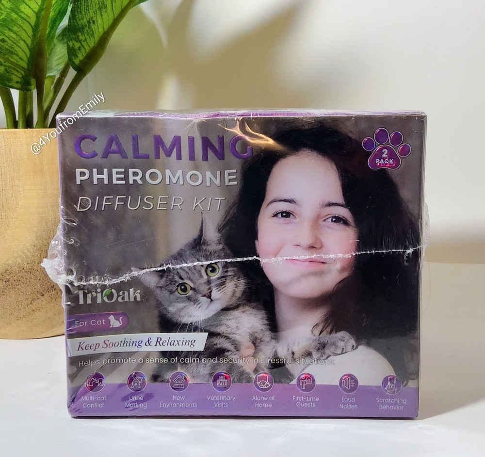 TriOak Calming Pheromone Diffuser Kit for Cats - 2 Diffusers & 2 Refills NIB