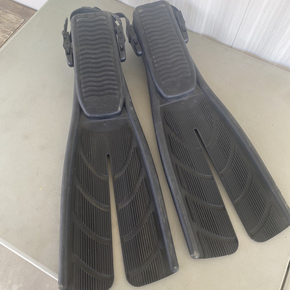 Genesis Blitz Open Heel Adjustable Scuba Dive Snorkel Split Fin Flippers Regular