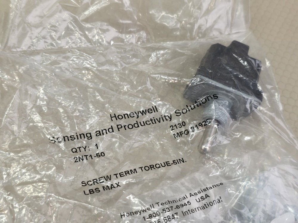 Honeywell 2Nt1-50 Toggle Switch, Dpdt, 6 Connections, Momentary On/Maintained