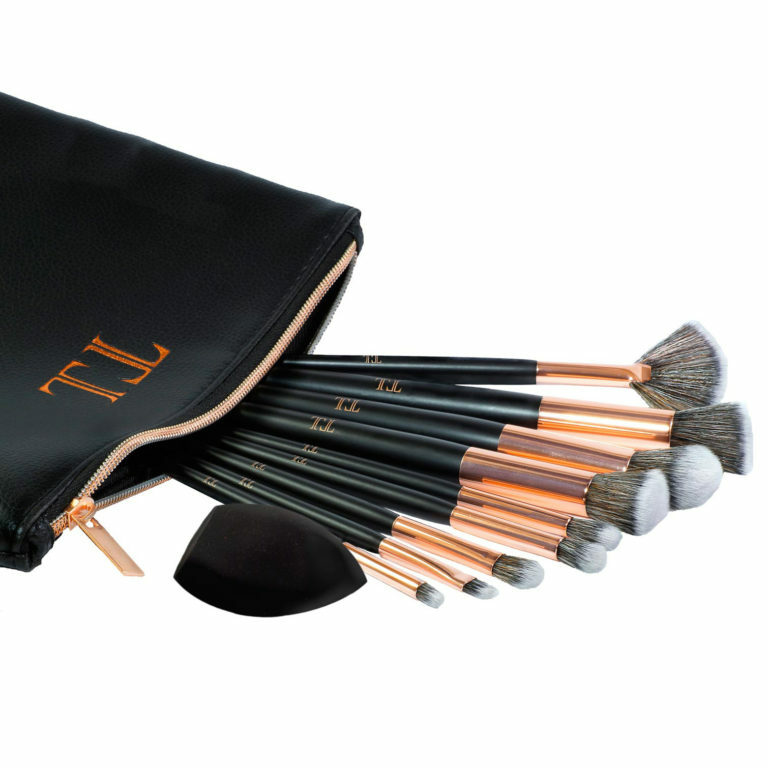 TAKE TWO COSMETICS Essential Brush Set & Bag
