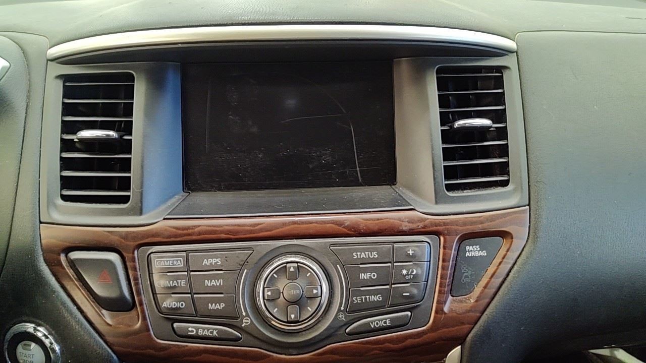 (LOCAL PICKUP ONLY) Roof Glass Front Moveable Fits 13-20 PATHFINDER 7022791