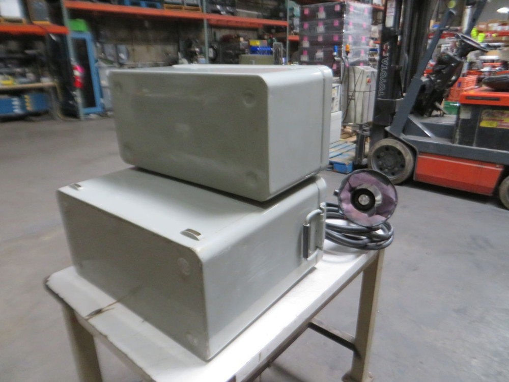 CORDIN 359 LIGHT SOURCE M7251