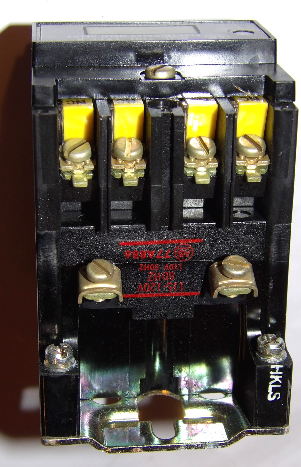 NEW ALLEN-BRADLEY 700-R040A1 INDUSTRIAL RELAY! NEMA SEALED SWITCH! 110-120V