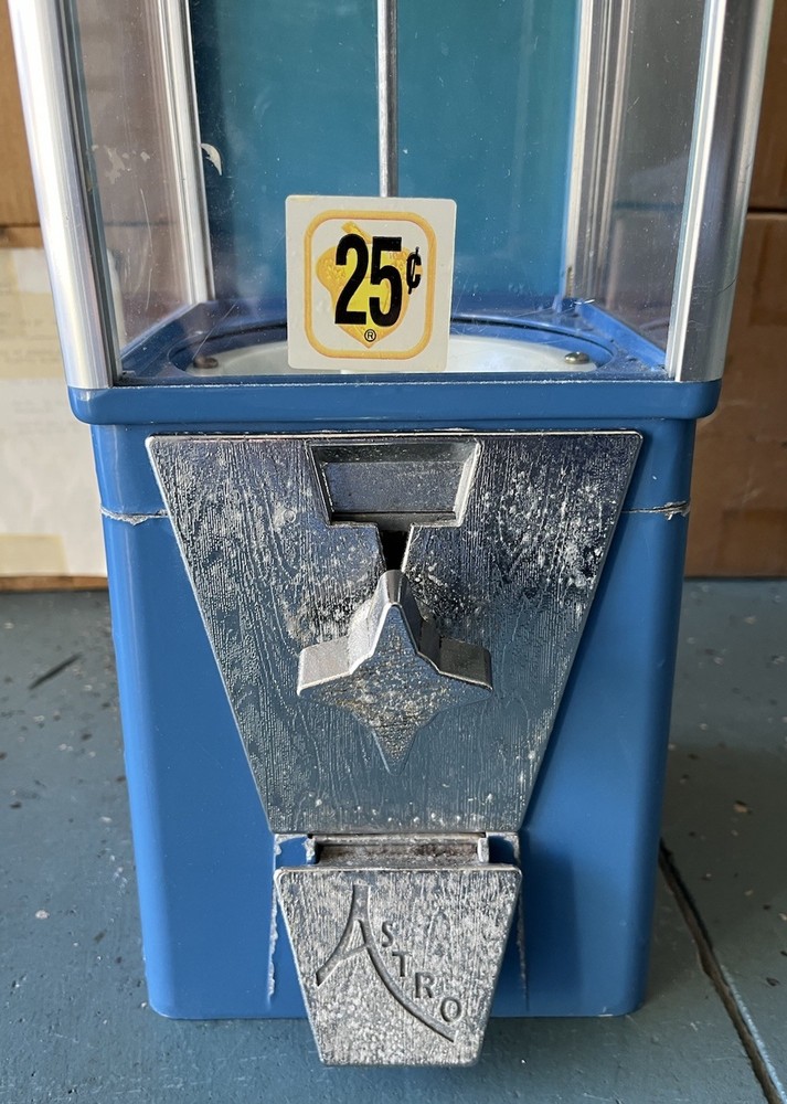 ASTRO GUMBALL MACHINE With Lock And Key