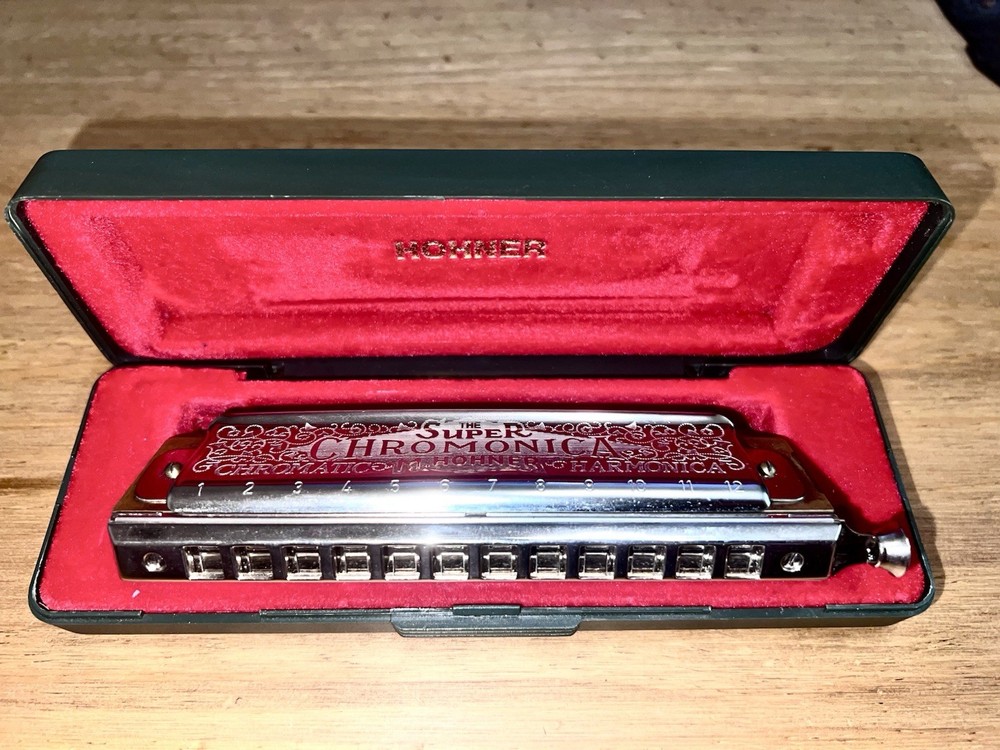 Hohner Chromonica 270 Harmonica in With Case