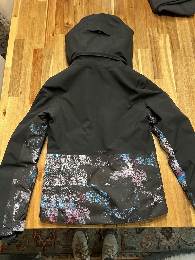 Women’s Spyder Ski jacket SZ 8