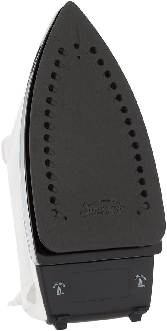 Sunbeam GCSBCL-317-000 Classic Iron 1200W, Mid-size Anti-Drip Nonstick Soleplate