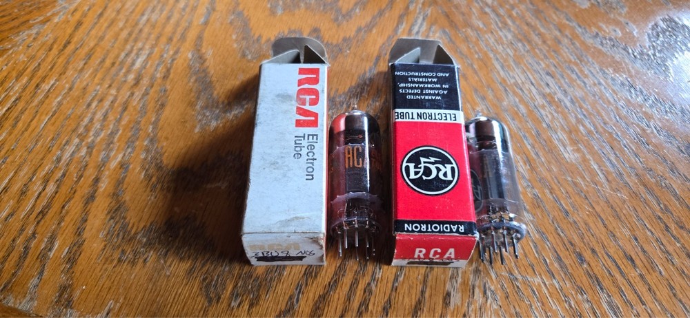 (2) RCA NOS 3BU8 3GS8 Vacuum Tubes Tested
