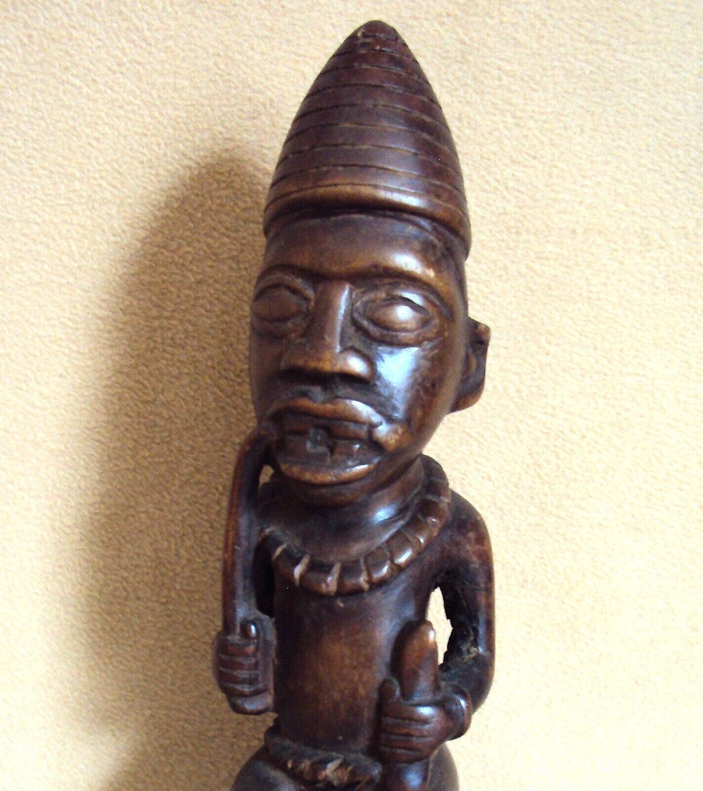 RARE VINTAGE YOMBE Yoruba KING NDOP African Carving Statue!!