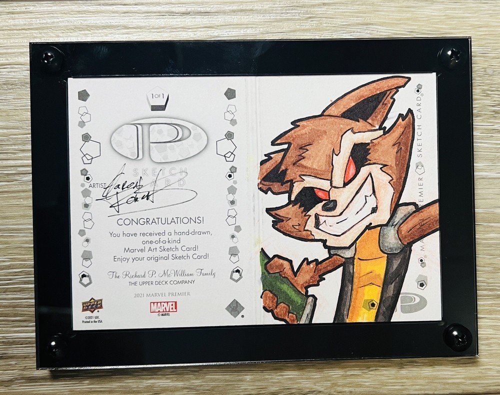 Single Hinged 2 Panel Marvel Premier Sketch Card Booklet Display Case