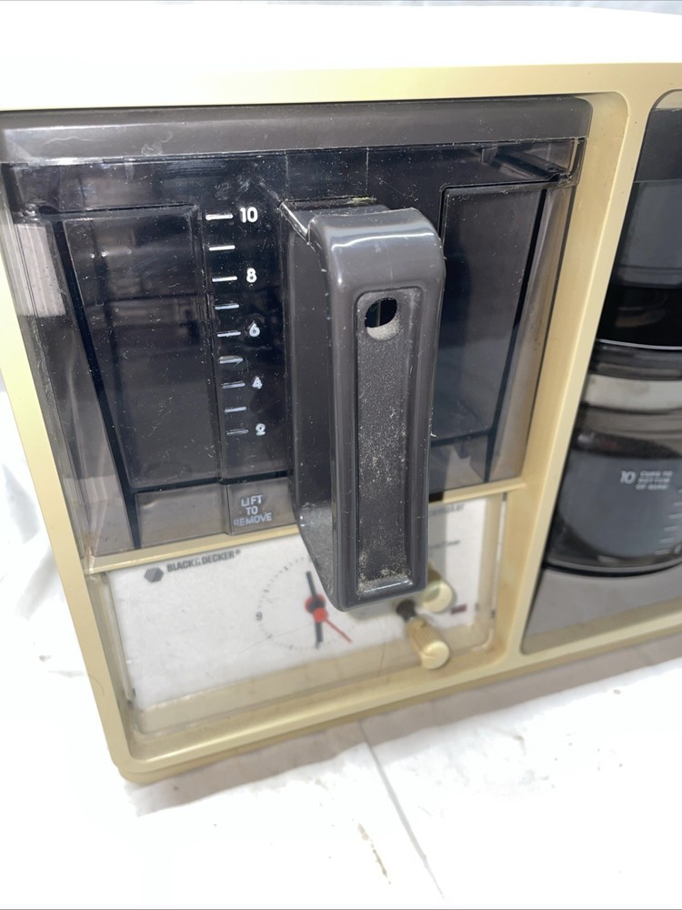 Vtg. Black & Decker Spacemaker Under-Cabinet Coffee Maker SDC2C Type 1 See Desc.