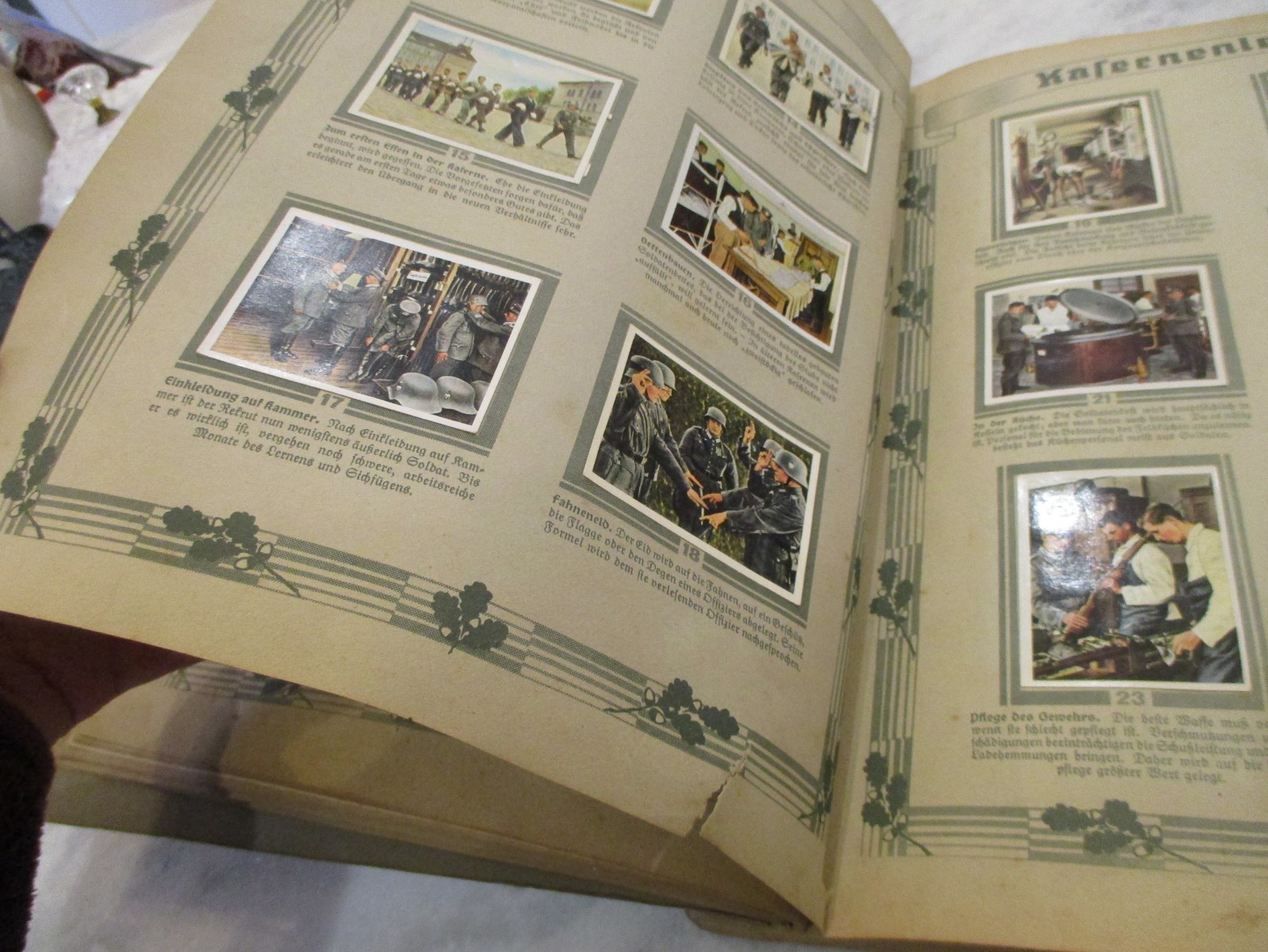 DIE DEUTLCHE WEHRMACHT - CIGARETTE CARDS PHOTO ALBUM - 1936 GERMAN - COMPLETE