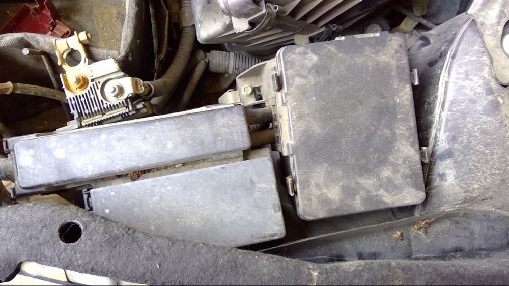 Fuse Box Engine Sedan Base Fits 15 ALTIMA 649244