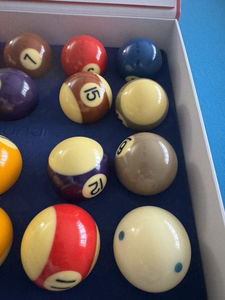 DynaSphere Gold Pool Ball Set