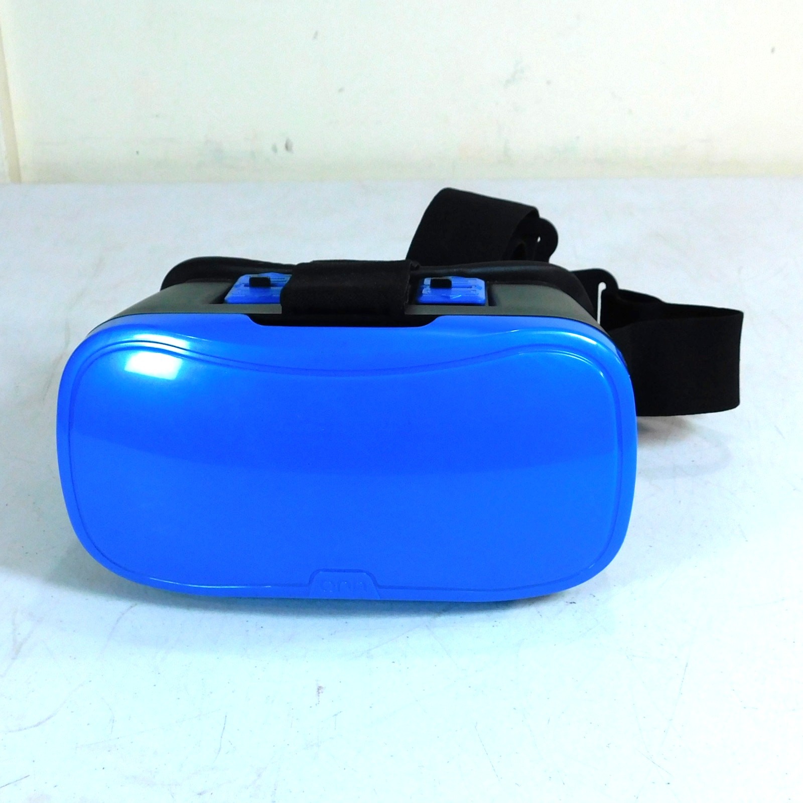 Onn Virtual Reality VR Smartphone Headset Blue Black Up To 6 Inch Screen