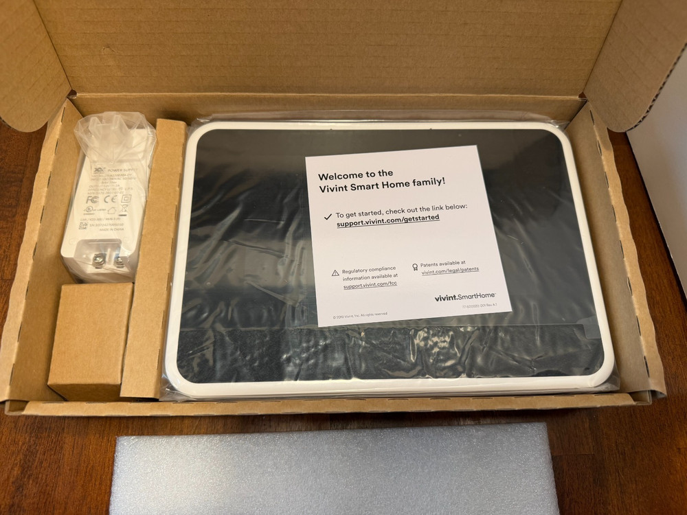 Vivint Smart Home Touchscreen Control Panel | VS-SH2000-C00 | Security System