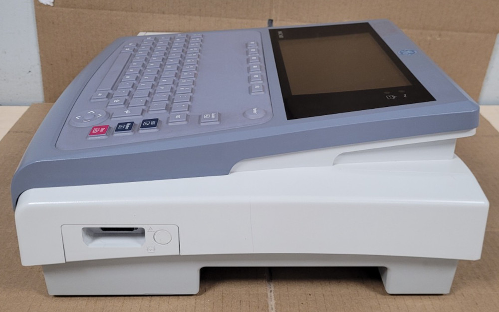 GE MAC 1600 Resting ECG Analysis Machine (TURNS ON!)