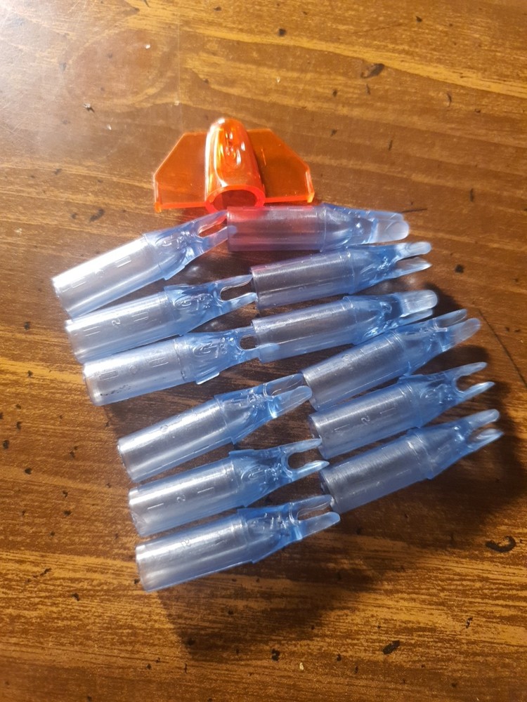 Goldtip GT Nock X-Cutter Vlear Blue (12 Ct.)