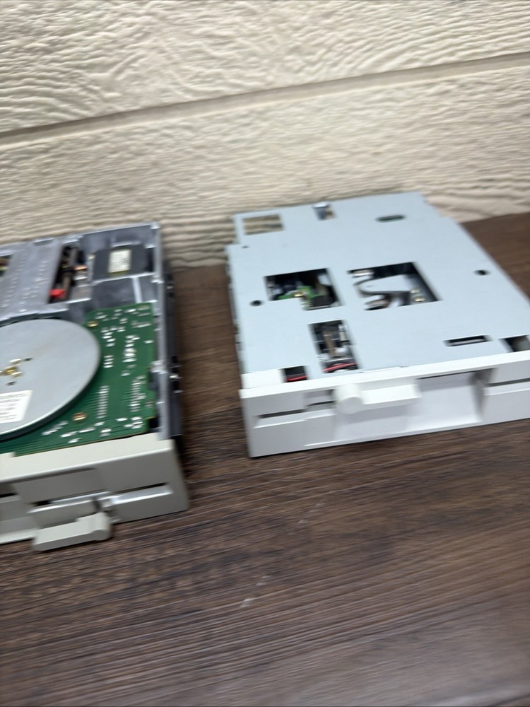 Newtronics Mitsumi 5.25 Inch Internal Floppy Disk Drives Untested