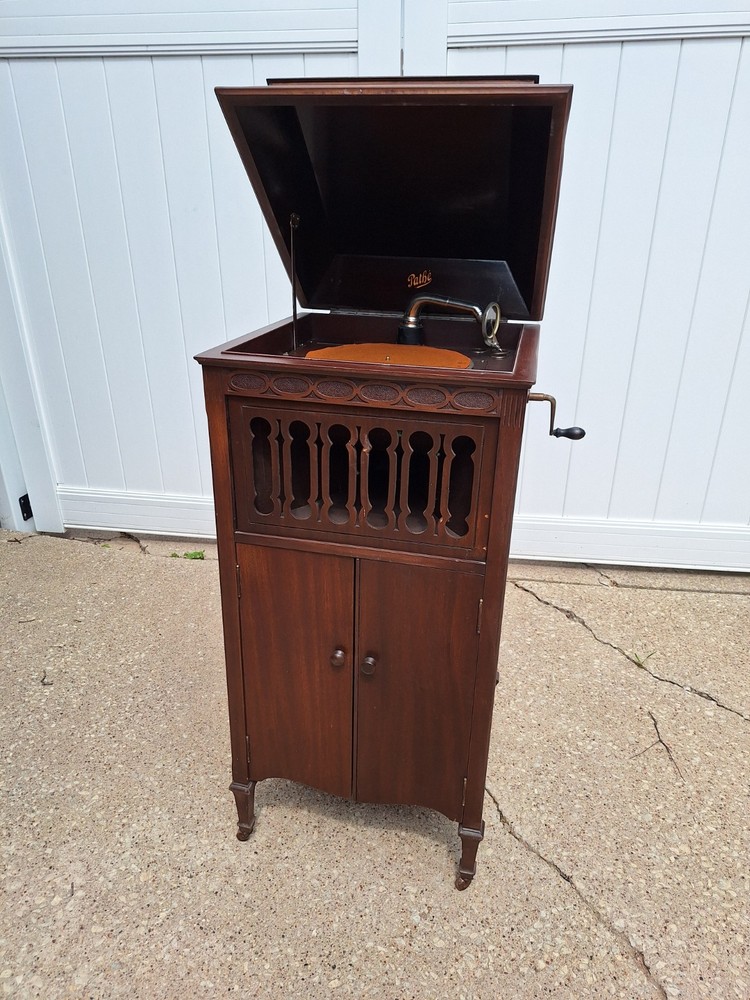 Pathe vintage phonograph record player 