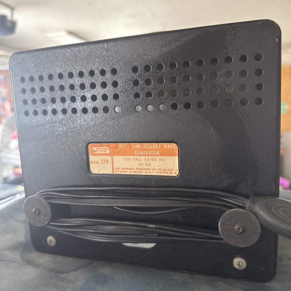 EICO model 379 Solid State Fet Sine/Square Wave Generator
