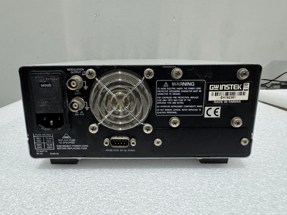 GW Instek SFG-830 30MHz Arbitrary Function Generator with GPIB