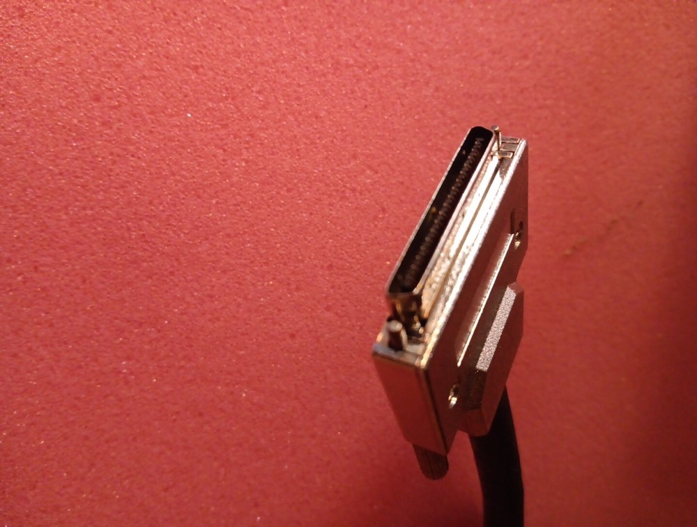 12" SCSI CABLE Single Bus Config Madison Cable