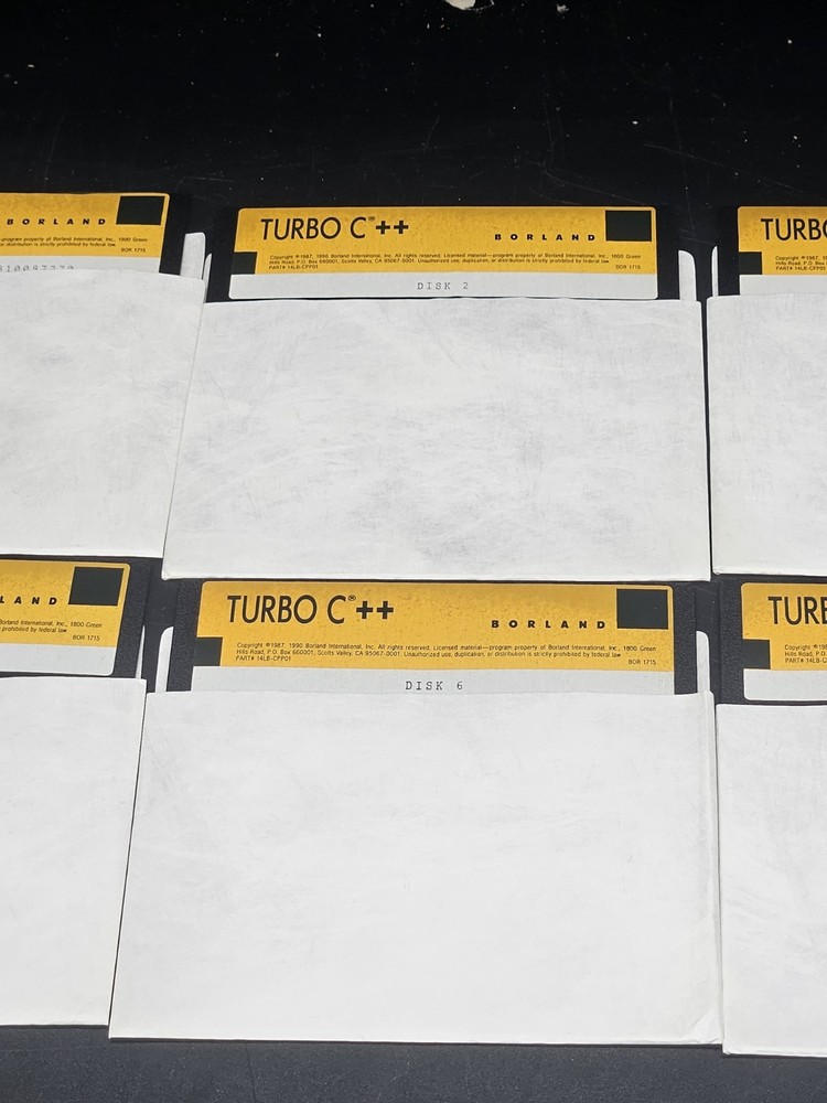 Borland Turbo C++ floppy Disk set from 1987 Diskette 1-8