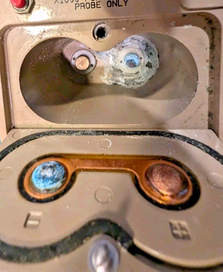 1x REPAIR Battery Compartment for LUDLUM Meters model 3, 12, 14C, 2241 etc.