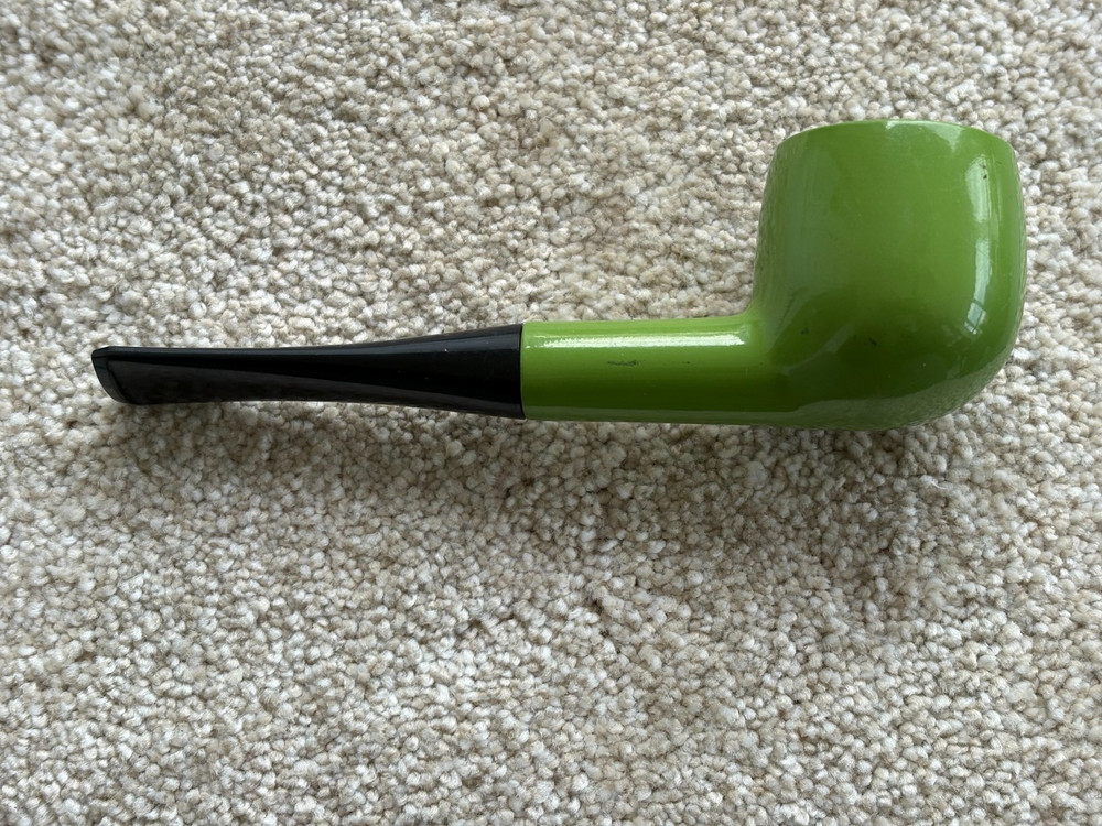 “Venturi” 60’s Green Pot Space Age Materials Hard Nylon Stem Pipe