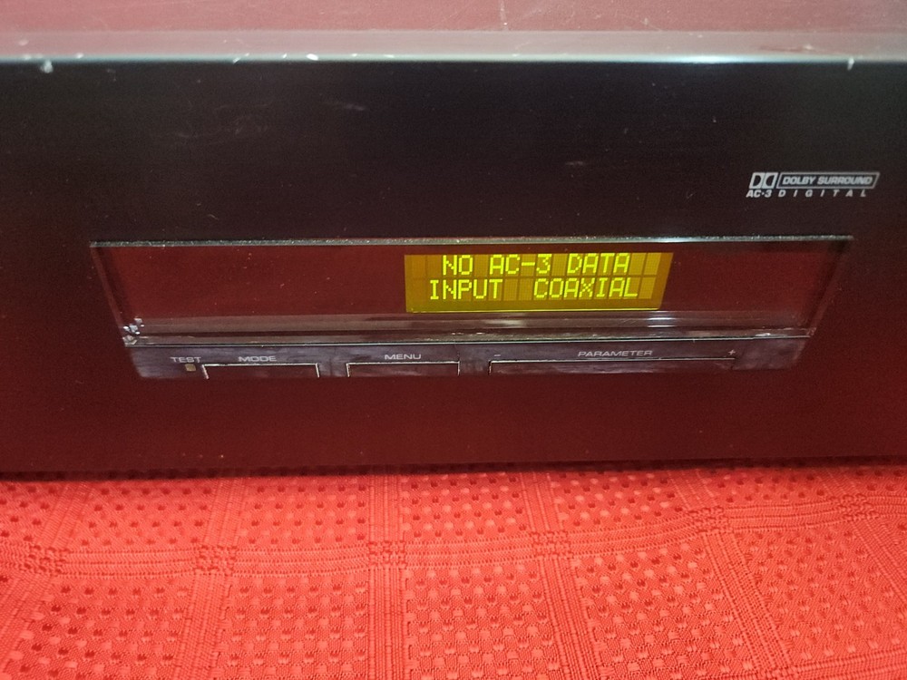Yamaha DDP-1 Digital Sound Processor SURROUND SOUND DECODER Lights Up UnTested!