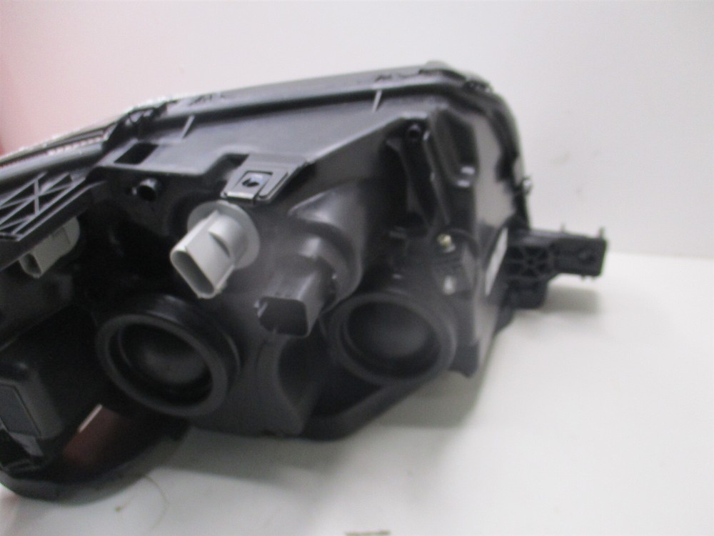 Driver Side Clear Lens Headlight Replacement For Ford Taurus 2008 2009