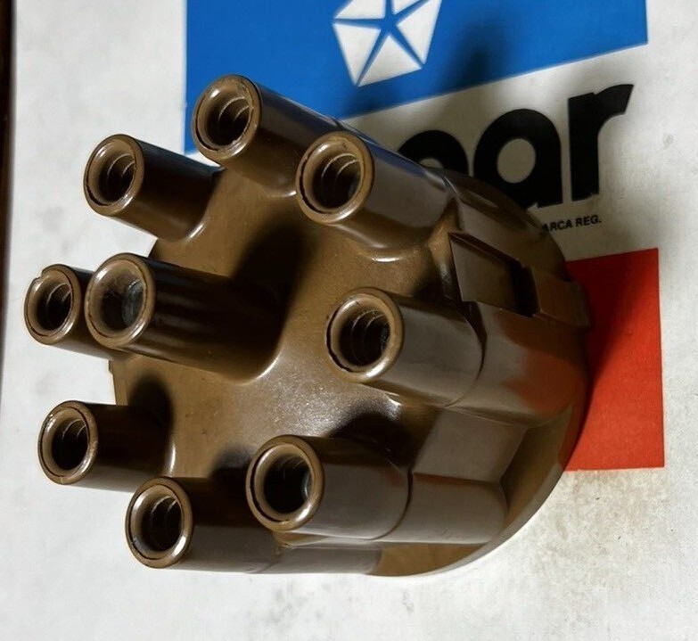 NOS MOPAR 1960-1973 DUAL POINT TAN DISTRIBUTOR CAP