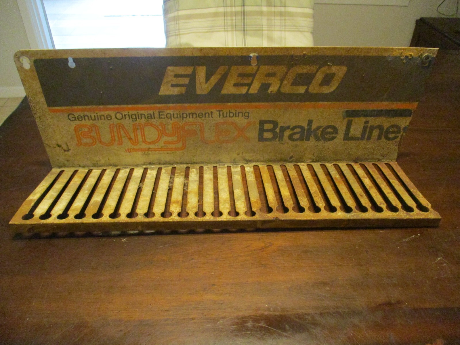 EVERCO BRAKE LINE GENUINE ORIGINAL TUBING WALL MOUNT ADVERTISING SHELF DISPLAY
