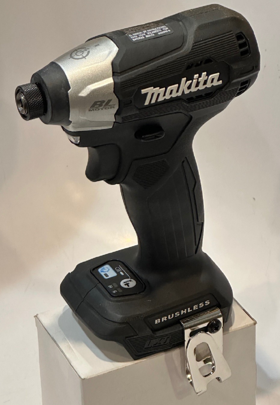 MAKITA XDT18ZB 18V LXT Lith-Ion Sub‑Compact Brushless Cordless Impact Driver.