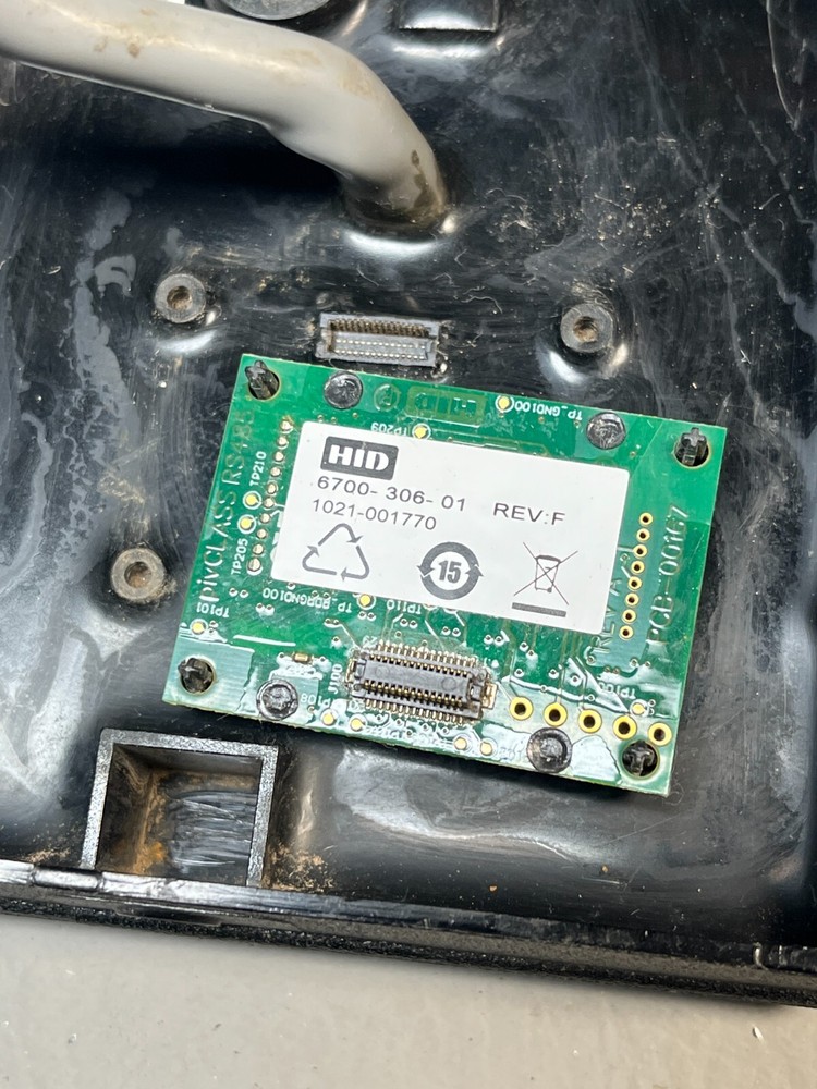 HID multiCLASS RP40E Wall Switch Reader - Used, Black