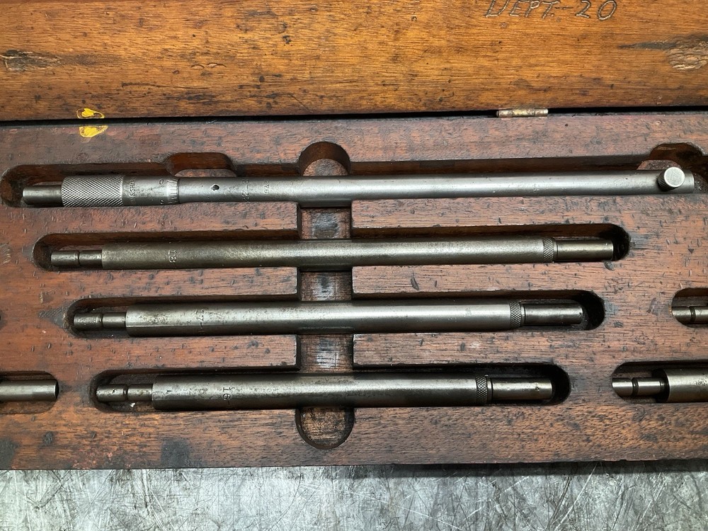 Brown + Sharpe 276 Inside Micrometer Set 12" - 22"