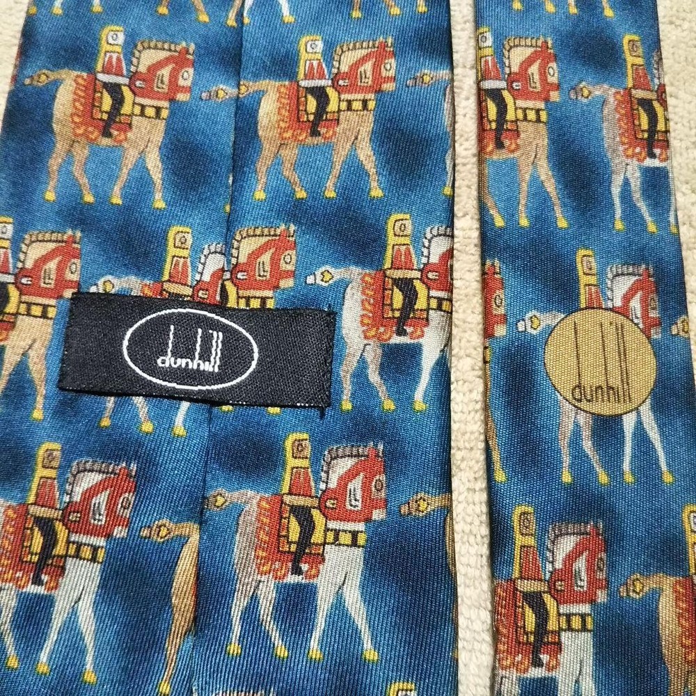Dunhill's finest 100% silk tie