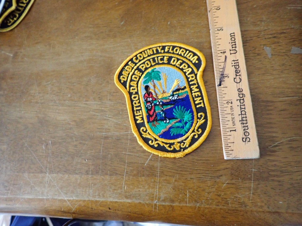 DADE COUNTY FLORIDA OBSOLETE VEST PATCH BX 11 #34