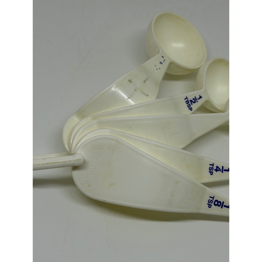 VTG Tupperware Measuring Spoon Set Cream White Plastic Kitchen Baking Tools 5pc