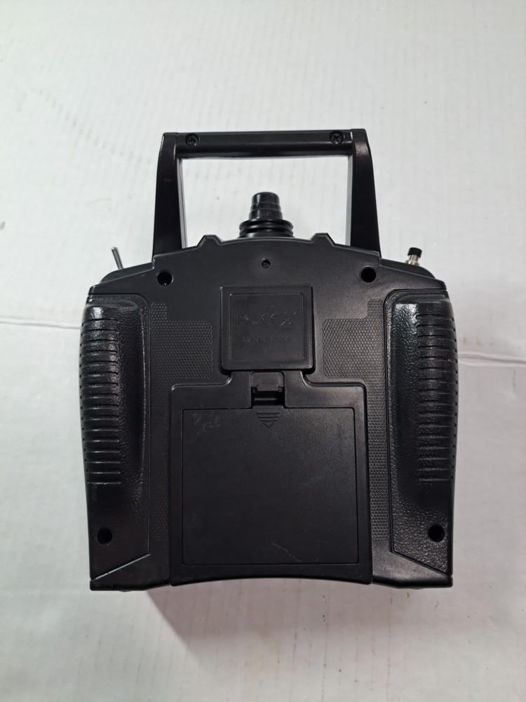 2.4 GHZ Digital Radio Control System